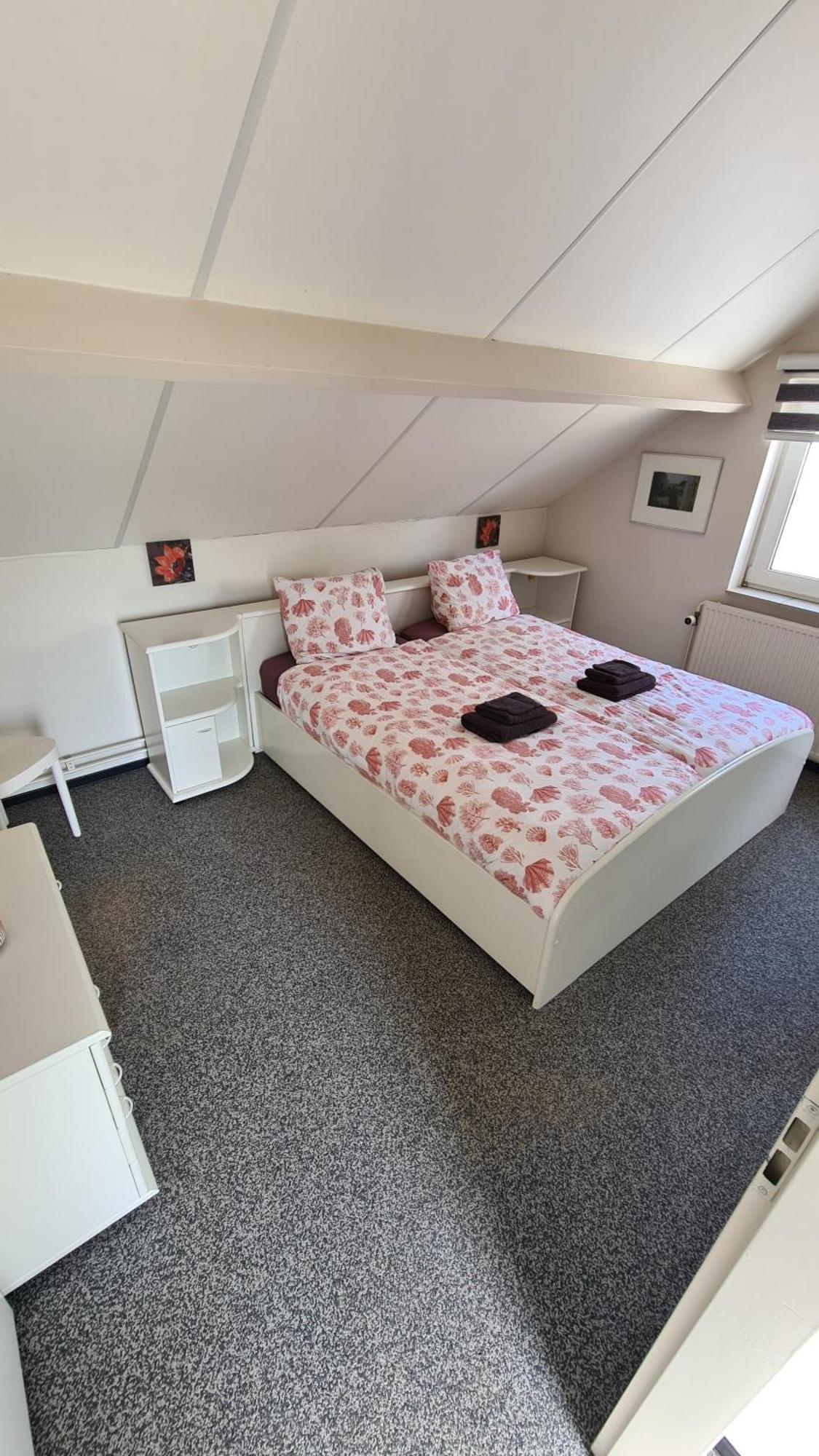 Roos Guesthouse Holiday Appartements Valkenburg aan de Geul Pokoj fotografie